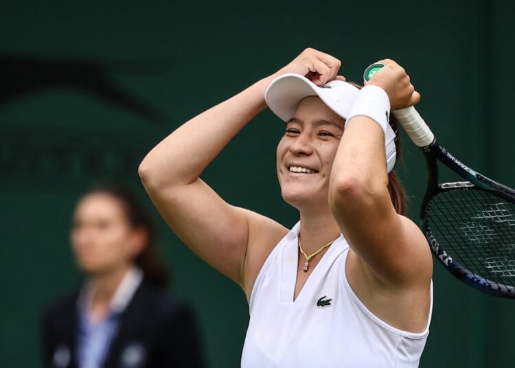 Tiny New Zealand town rallying behind young tennis star Lulu Sun